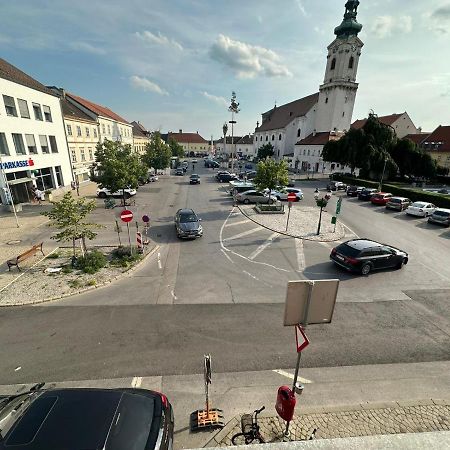 Central Plaza Family Apartment 2 Bedroom Bruckneudorf Екстер'єр фото